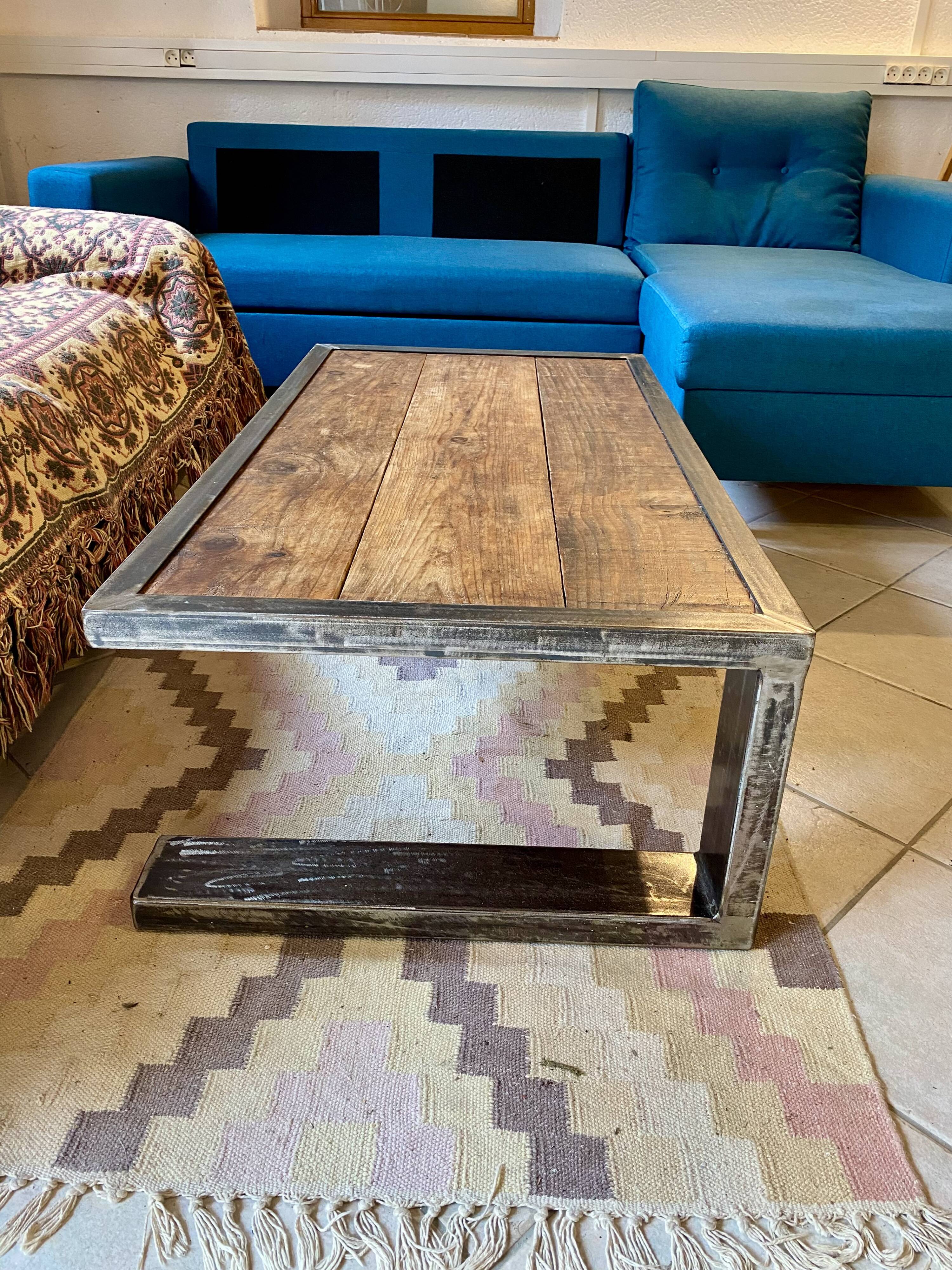 Wood and metal coffee table (artisan carpenter)