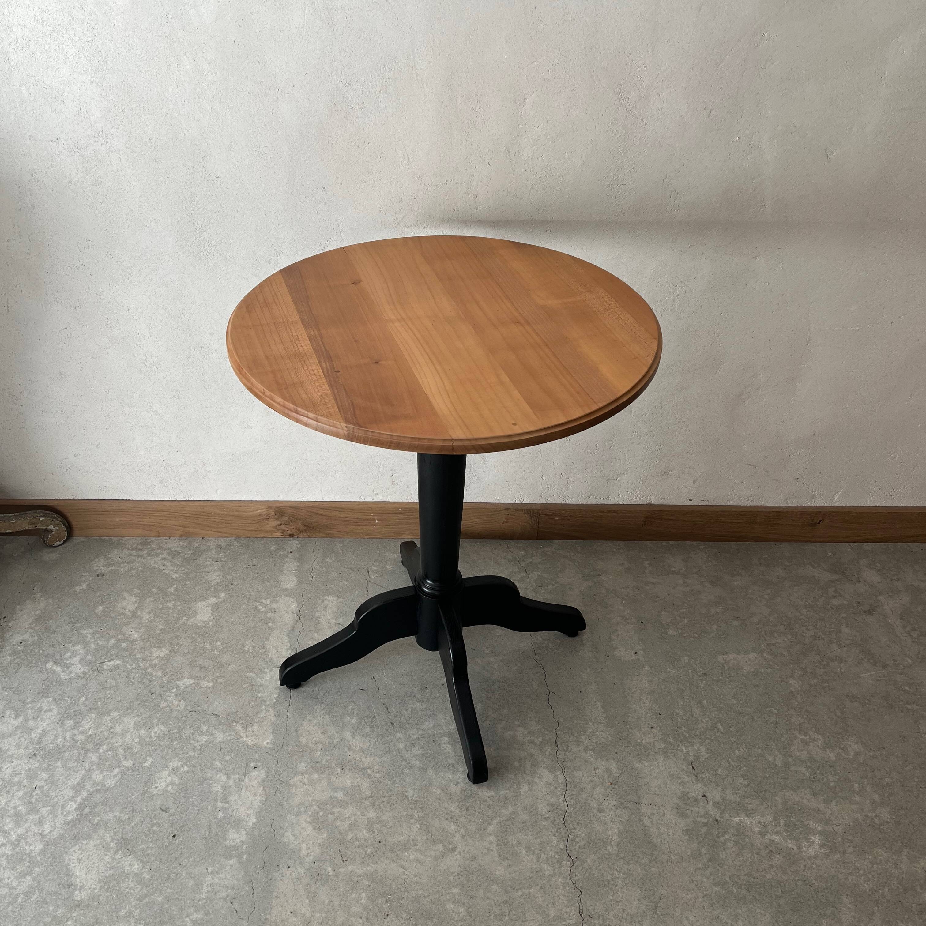 Table d'appoint, guéridon en bois
