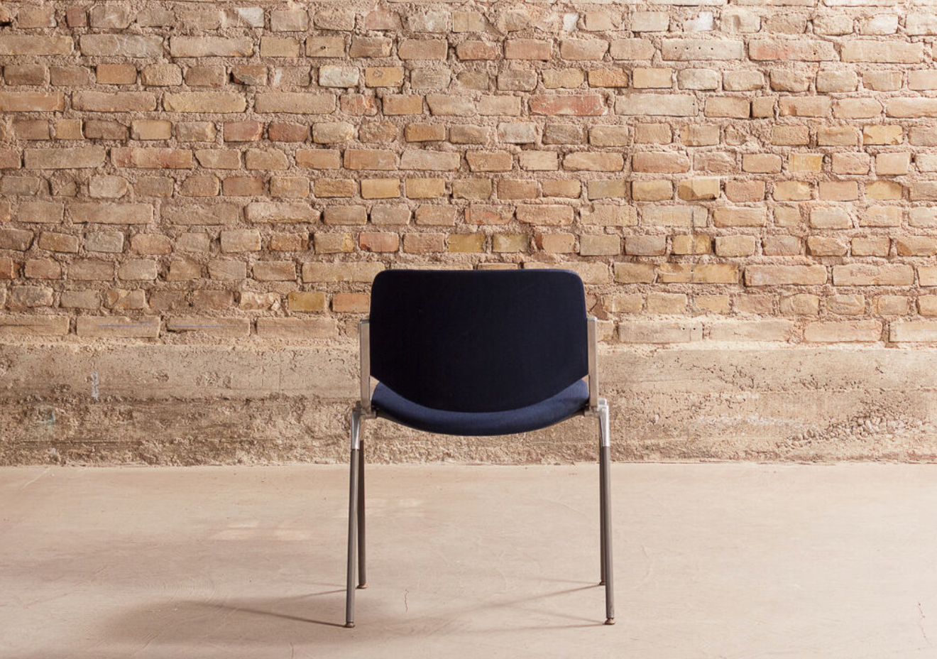 Set of 6 Castelli chairs, model DSC106, design by Giancarlo Piretti, since 1970