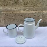 White enamelled coffee maker