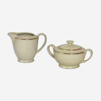 Milk pot and sugar bowl