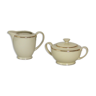 Milk pot and sugar bowl