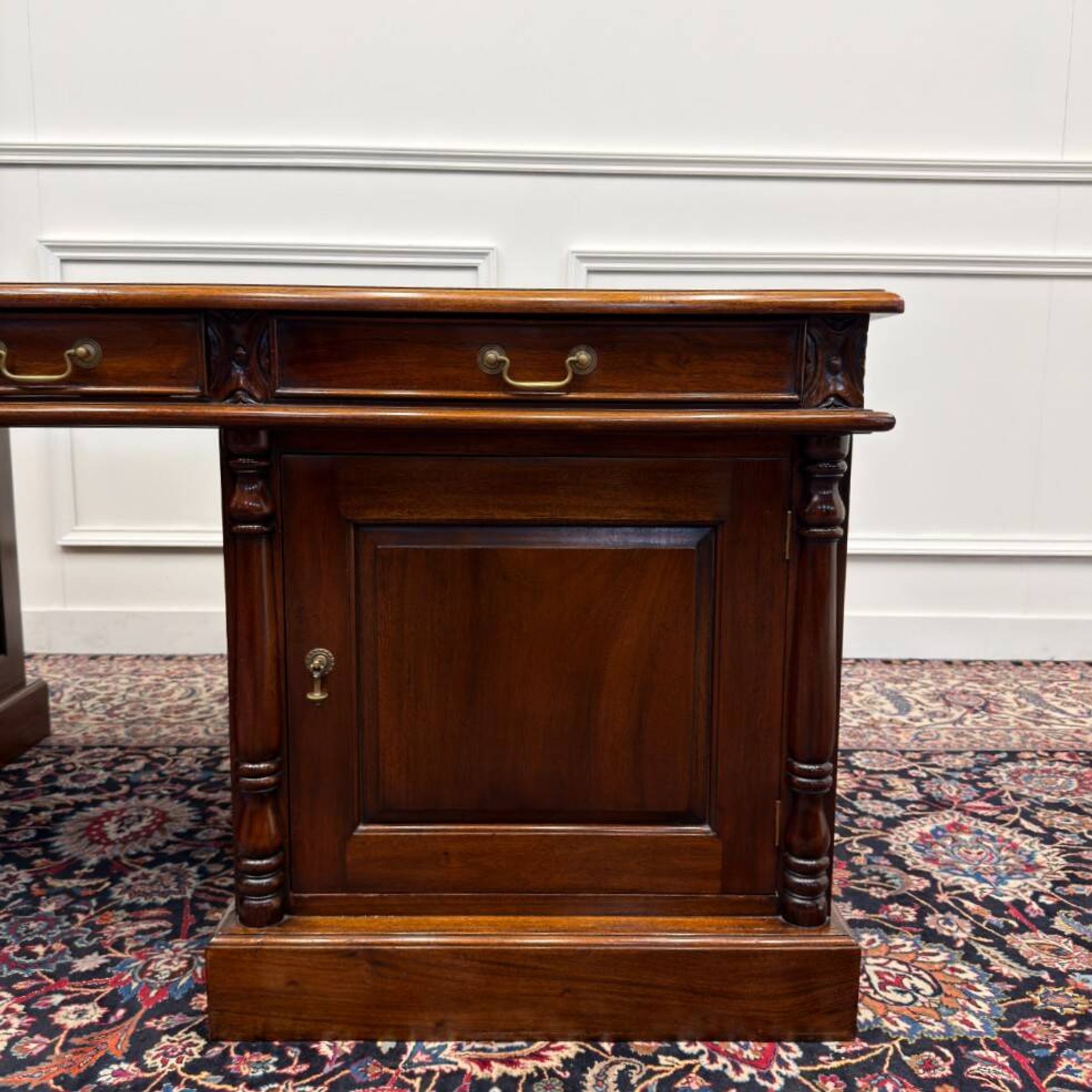 Grand bureau anglais classique