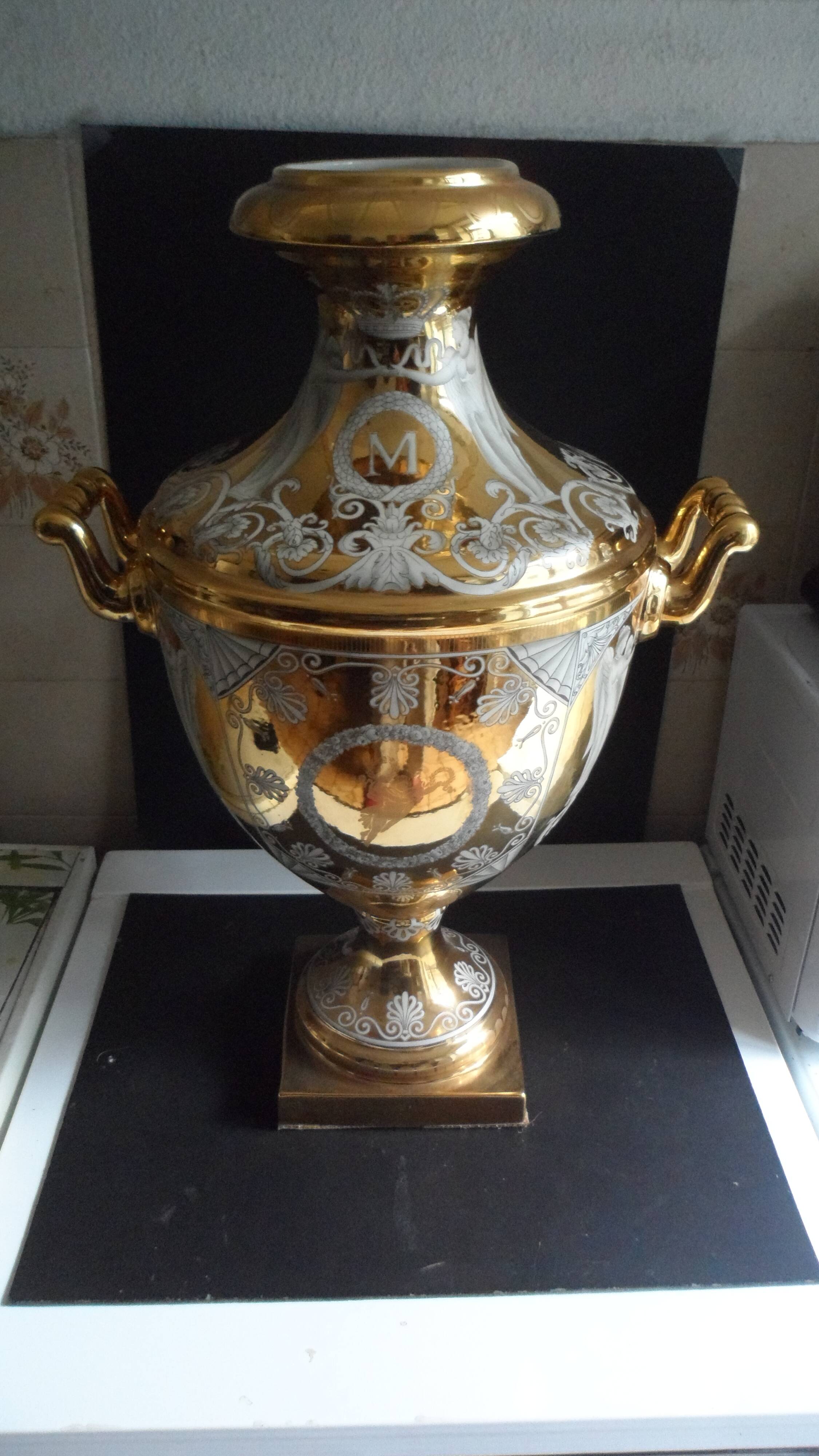 large pair of Medici vases