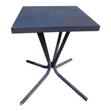 Tolix blue pedestal table