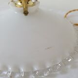 Serrated opaline suspension