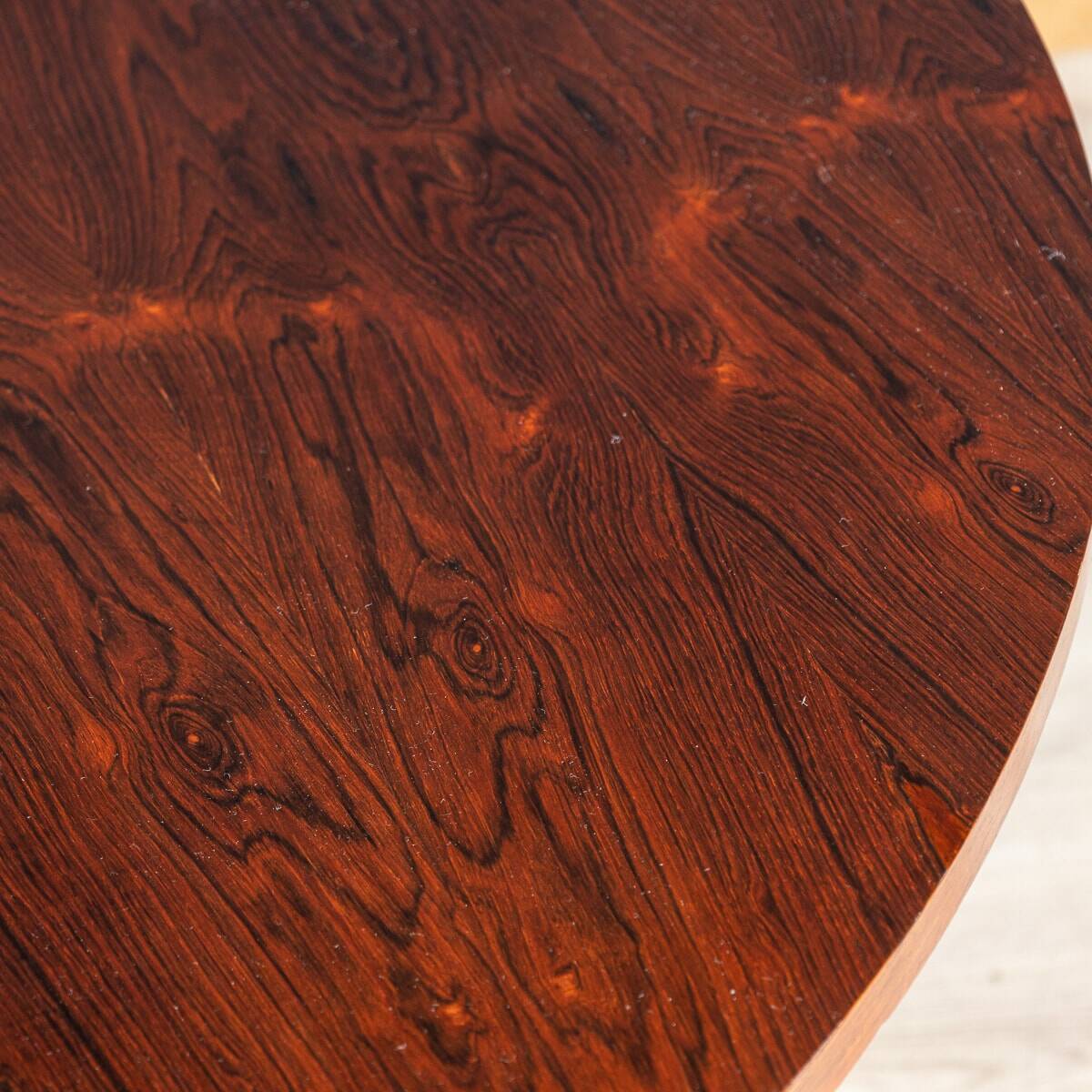 Table "modèle 180" italienne des années 70 par carlo de carli pour sormani c.1971