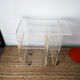 Meuble en plexiglas de ‘invisible de marais’