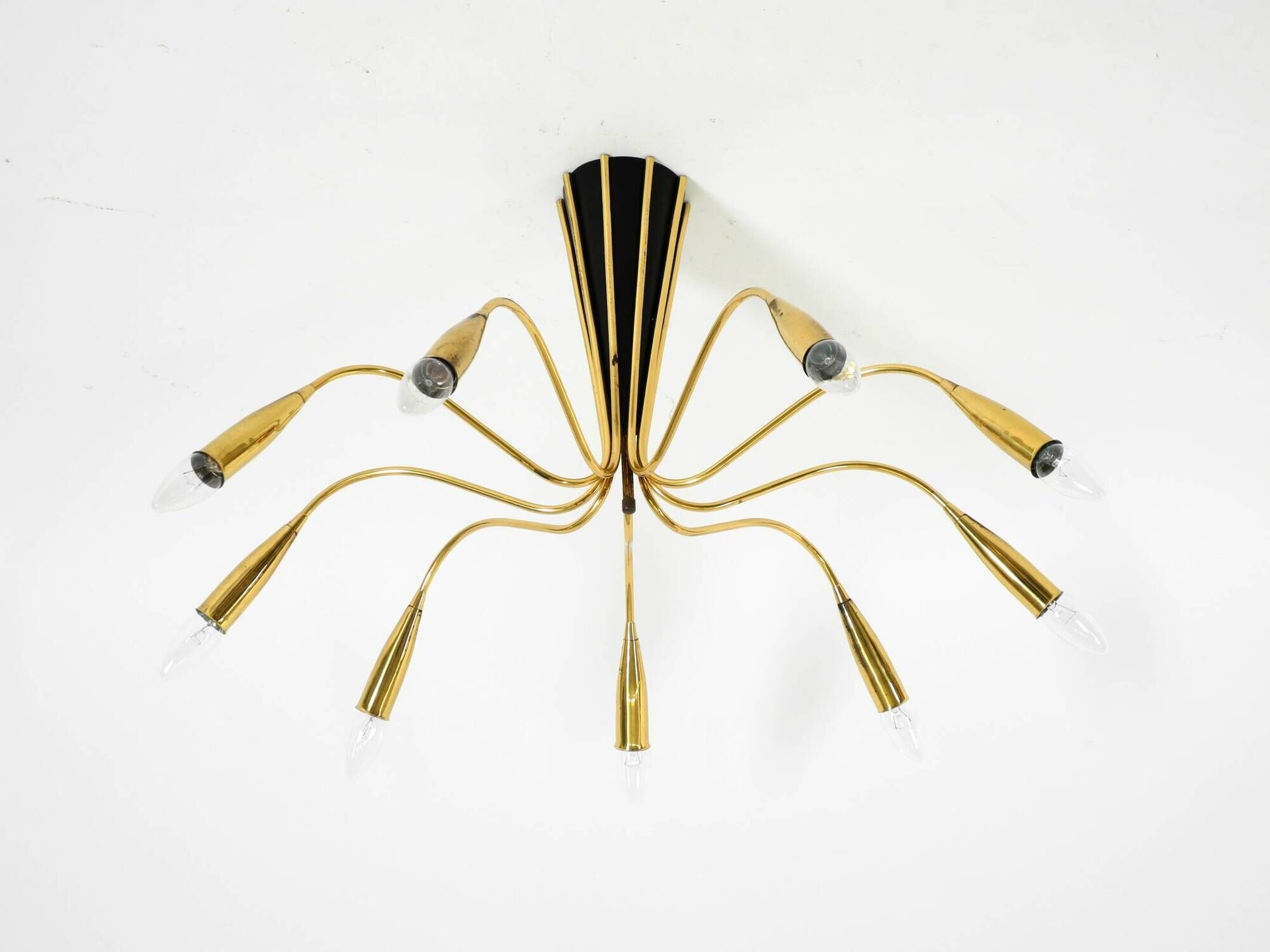 Beautiful large 9-arm Mid-Century Modern brass Sputnik ceiling lamp