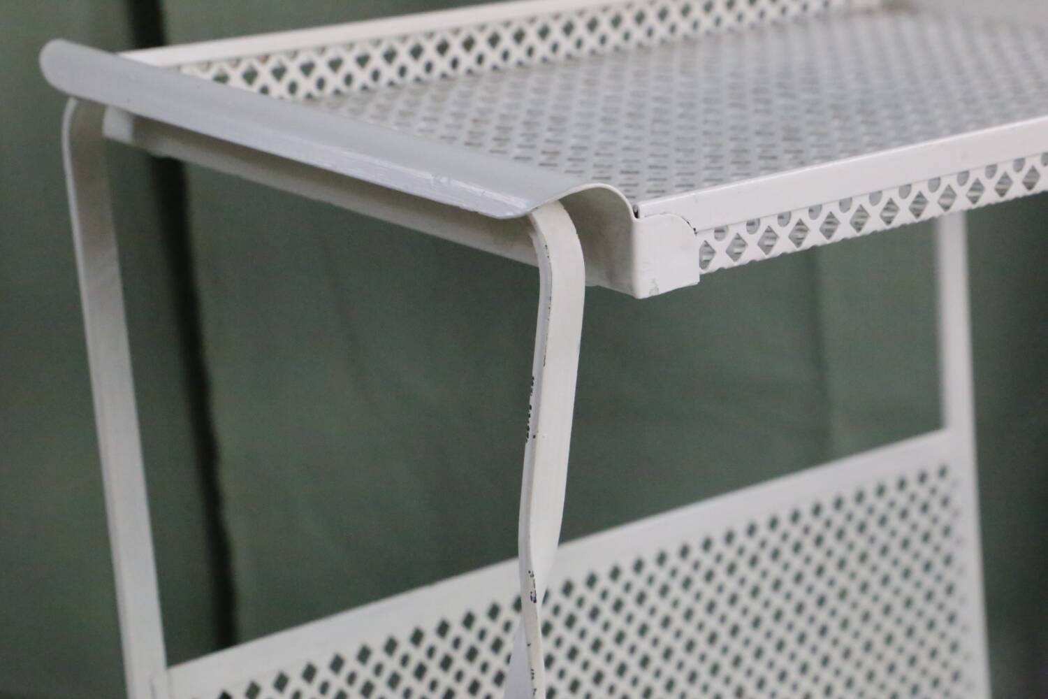 Mategot style magazine rack