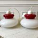 Duo de suspensions en opaline blanche et rouge années 50