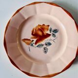 2 assiettes Sarreguemines, décor floral vintage