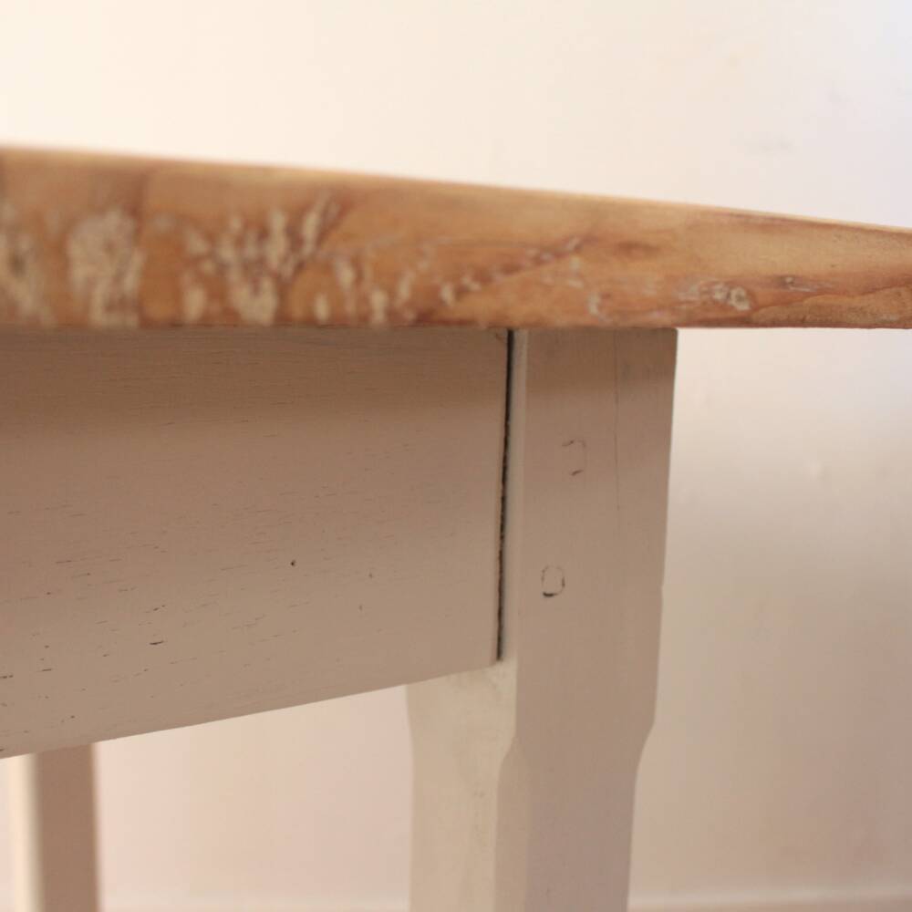 Farmhouse table