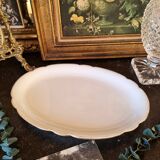 Plat en porcelaine