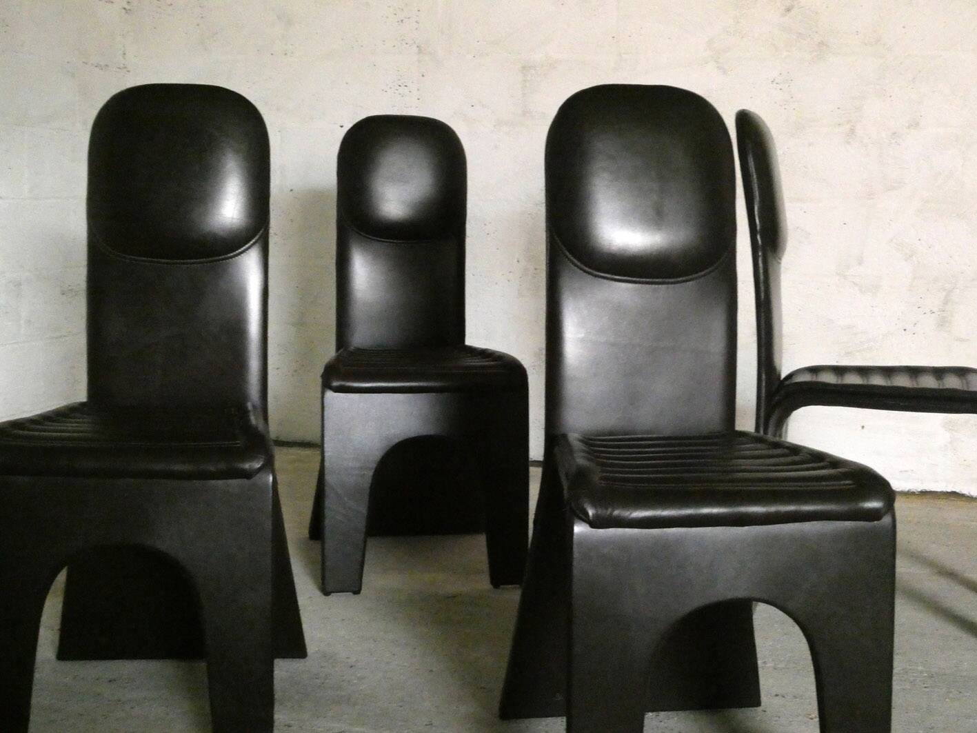 Série de 4 chaises en cuir brun, 1970