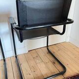 Pair of Cantilever armchairs in leather and black tubular - 1970s