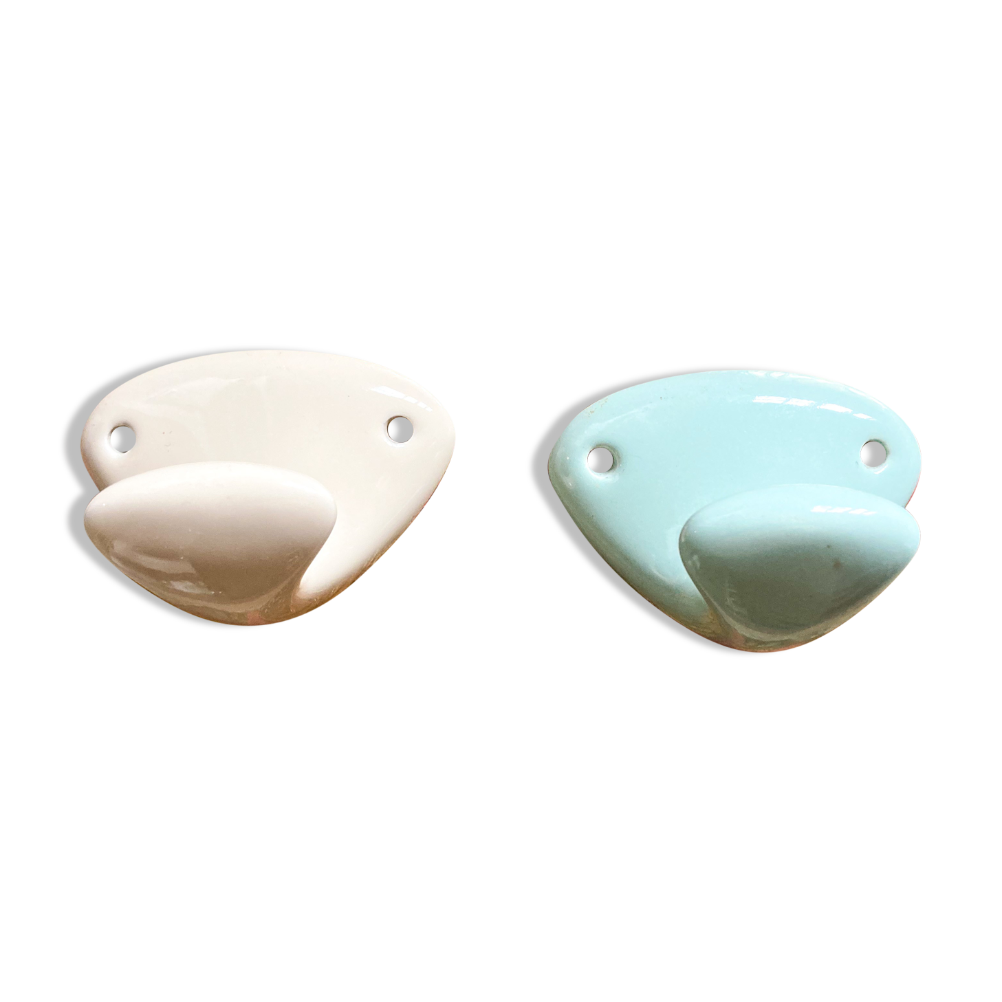 Patères anciennes en porcelaine