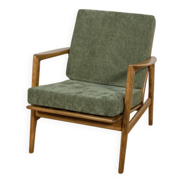 Model 300-139 Armchair from Swarzędz Factory, 1960s