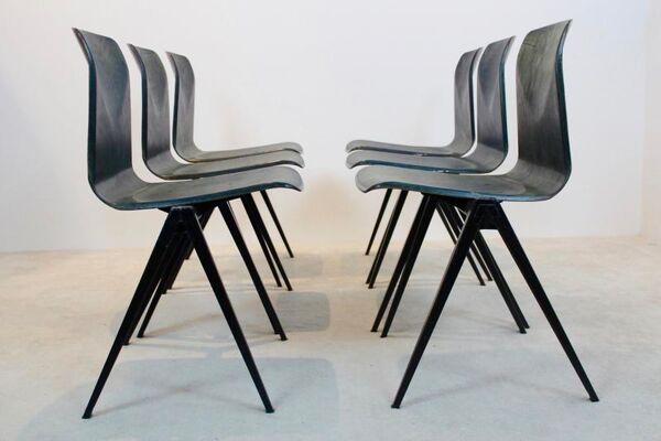 Chaise de salle à manger industrielle empilable bicolore Pagholz Galvanitas S22