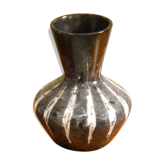 Ceramic vase 60s chart