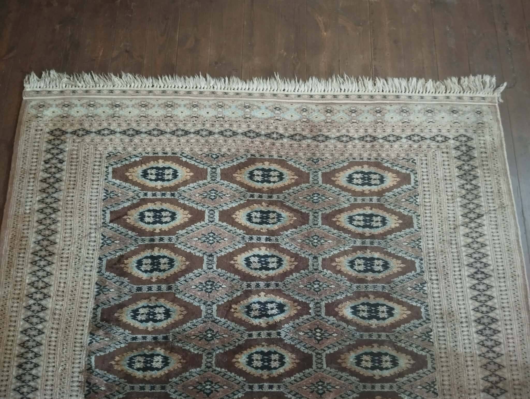 Handmade Pakistani Bukhara rug 230x161cm