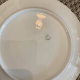 6 Flat plates diameter 22 cm .porcelain