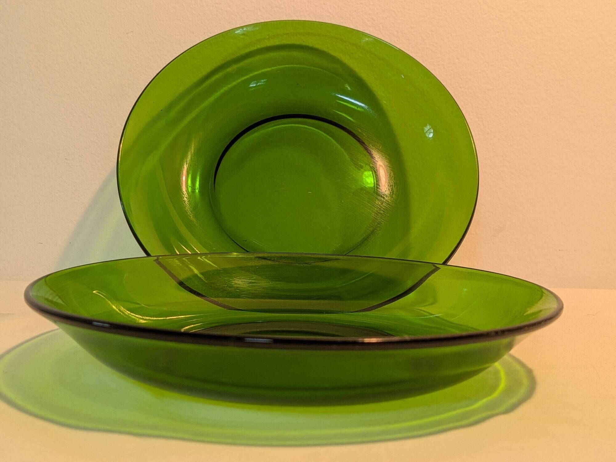 Set of 2 vintage green glass plates with dark rim – 1960s/70s