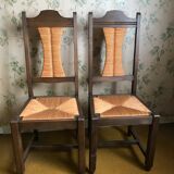 Solid chene chairs with straw seat