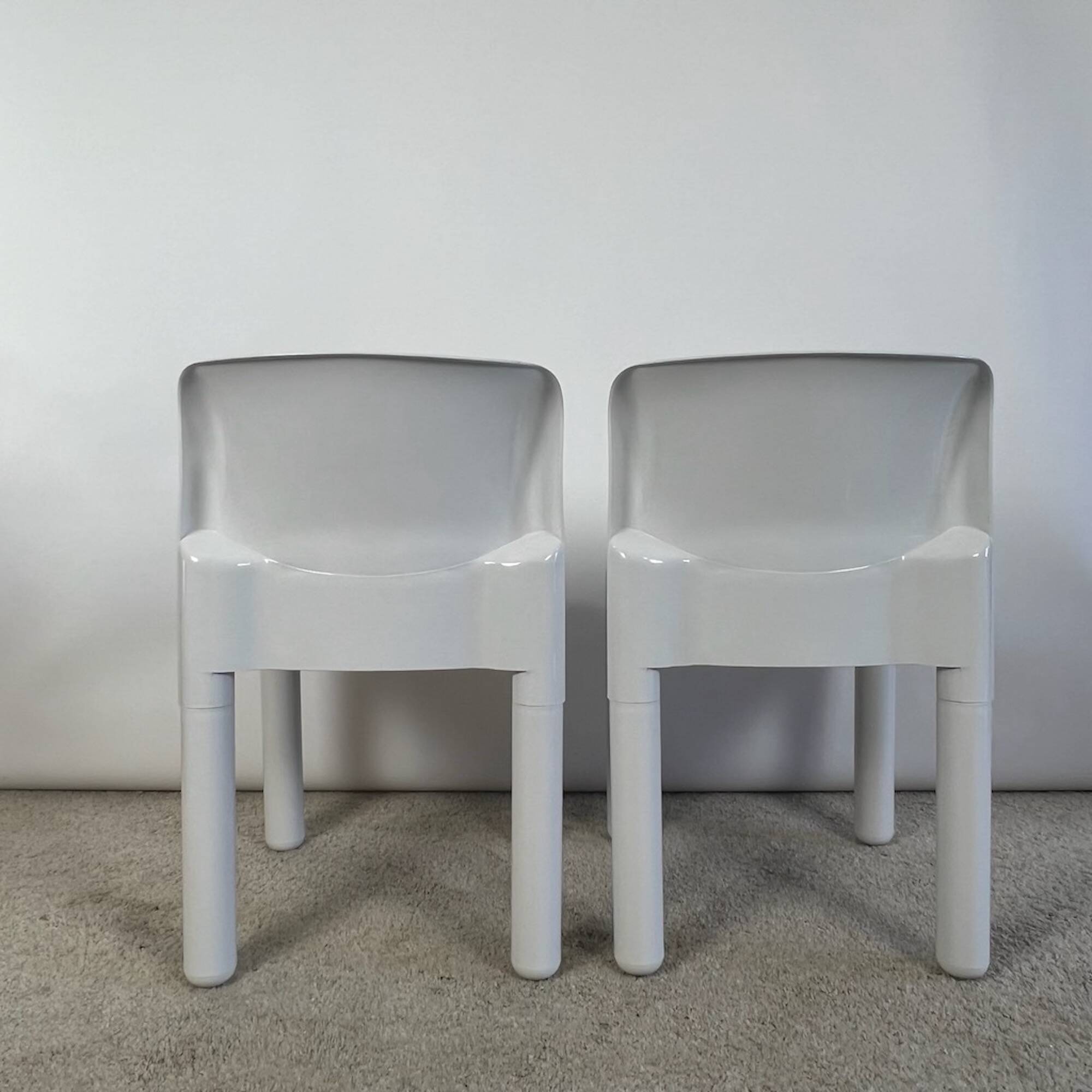 Pair of Glossy White Chairs Kartell 4875 by Carlo Bartoli, 1980s