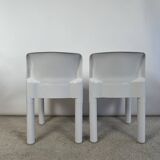 Pair of Glossy White Chairs Kartell 4875 by Carlo Bartoli, 1980s