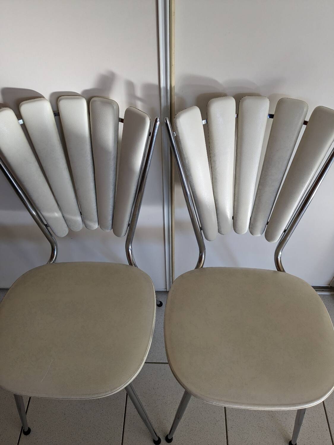 2 chaises pétales Soudexvinyl