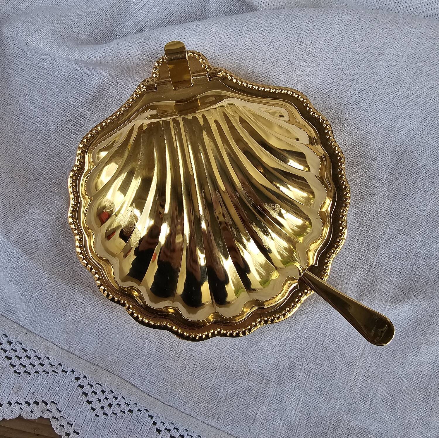 Golden shell butter dish