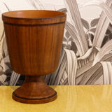 Terracotta pot cache, imitation wood