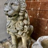 Fontaine statue Lion pierre reconstituée