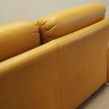 Yellow leather sofa, Italian design, 1960s, manufacturer: B&B Italia, design