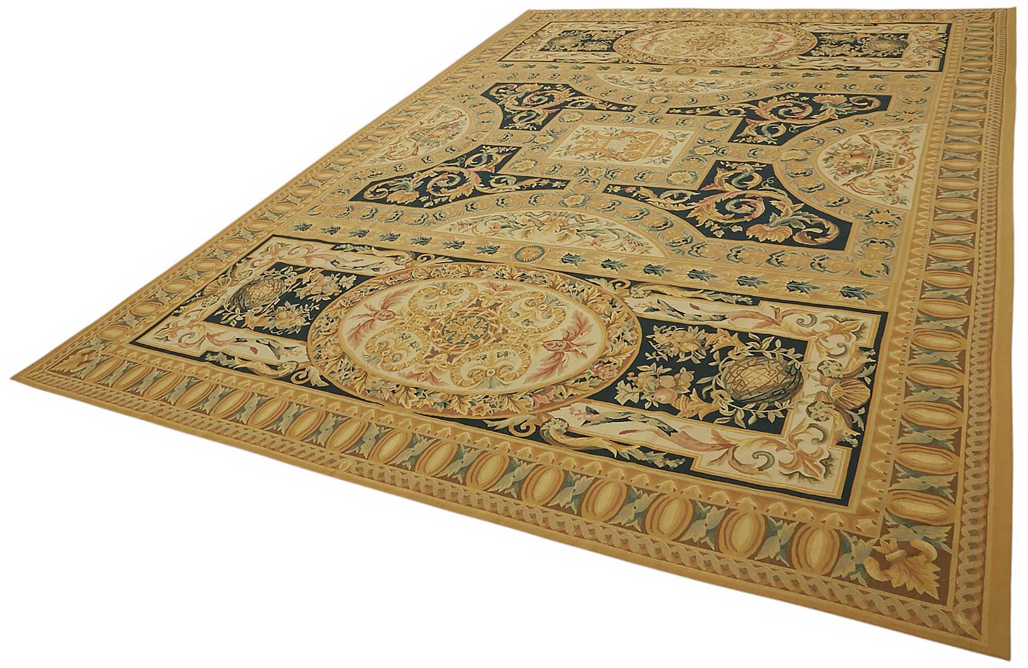 Handmade European Vintage Aubusson Kilim 304 cm x 436 cm