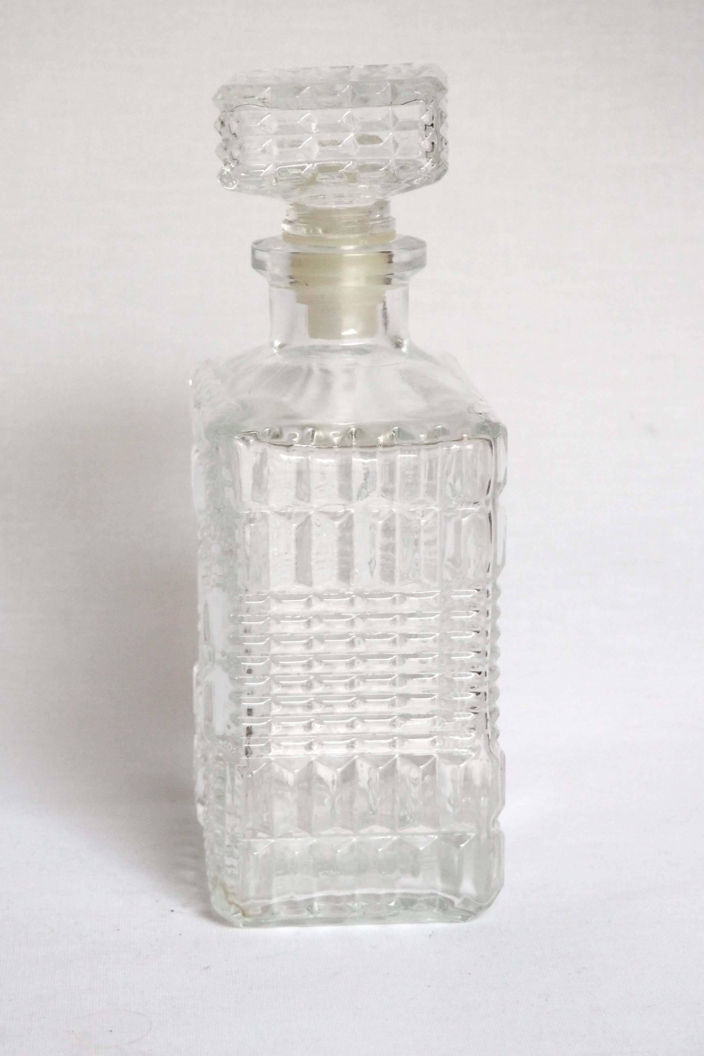 Rectangular whiskey decanter