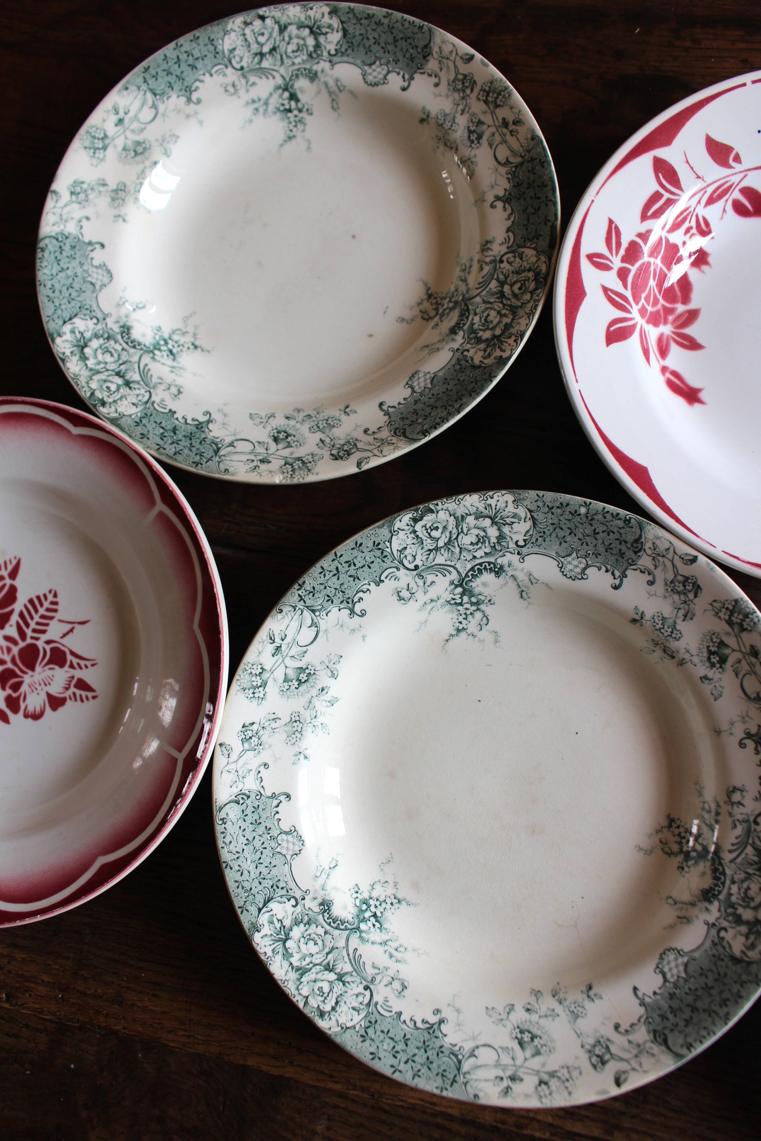 6 deep plates Marsac red Digoin Terre de fer green