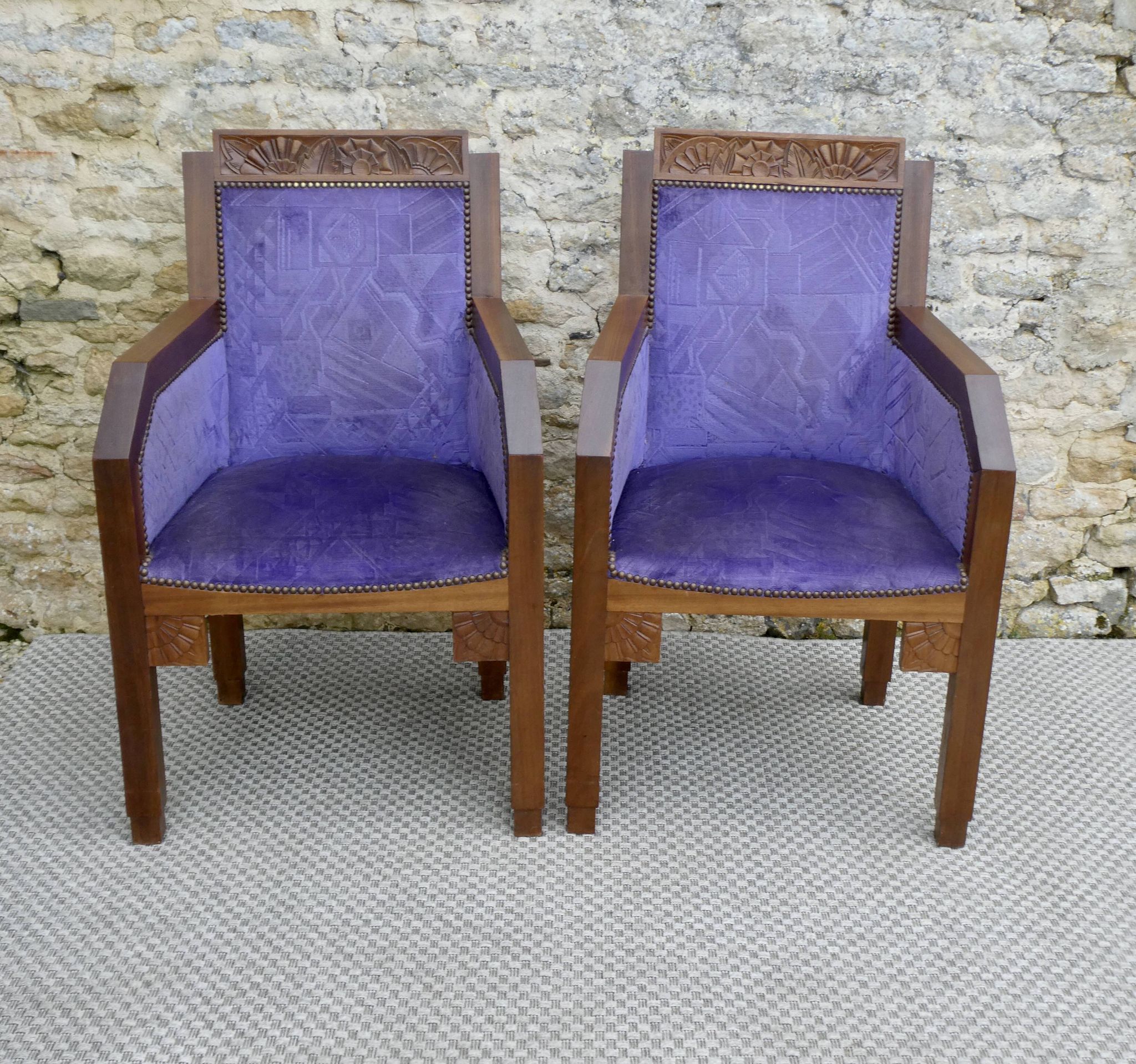 Paire de fauteuils en chêne, Ecole d'Amsterdam, années 30
