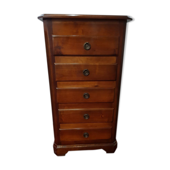 Chest of drawers in cherry
