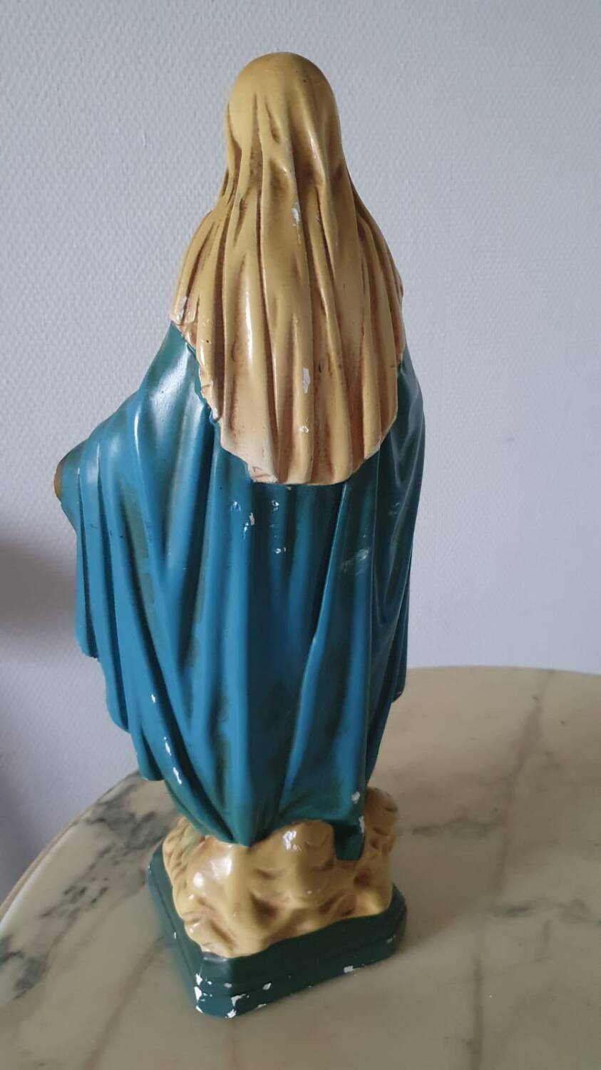 Miraculous Virgin Mary Statue