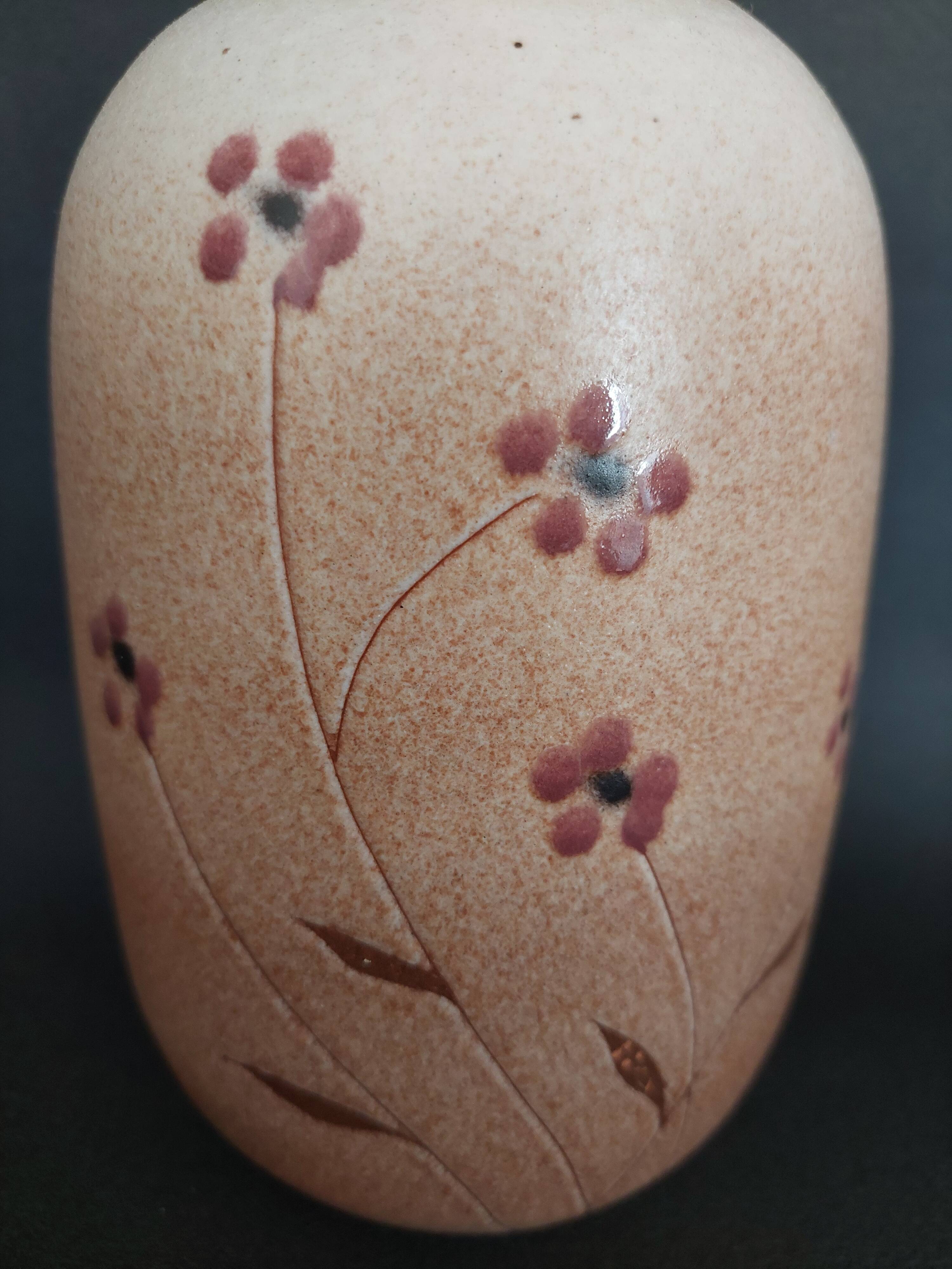 20th century ceramic vase signed Jordi Serra Moragas