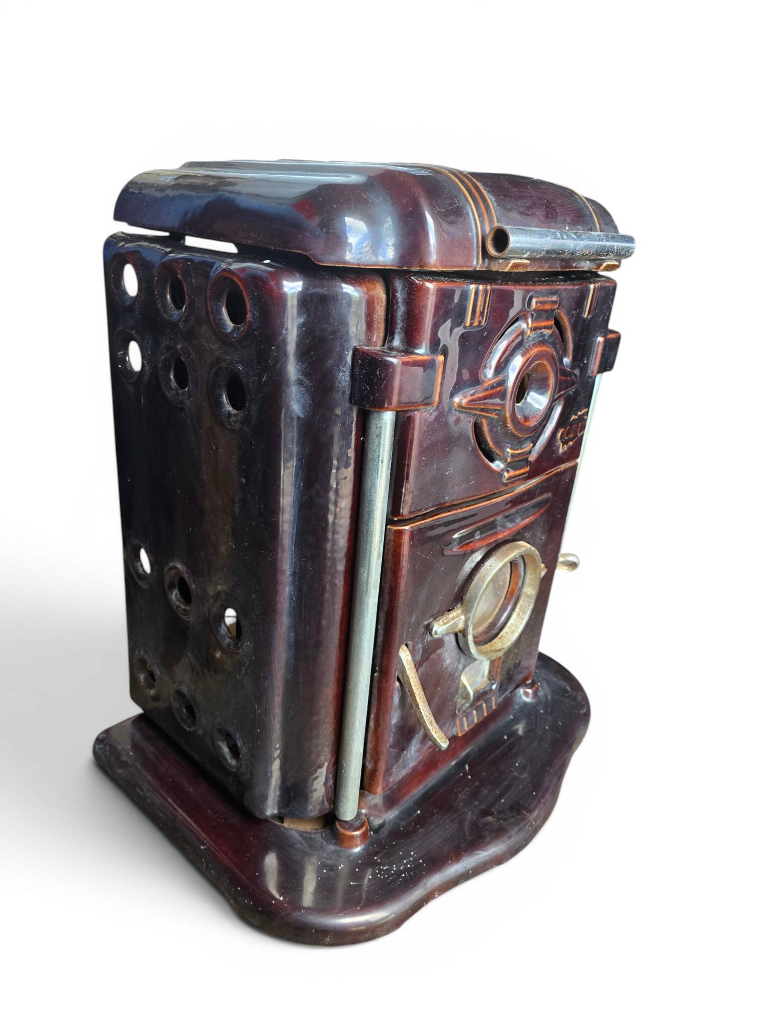 Vintage Godin Art Deco cast iron stove in aubergine enamel.