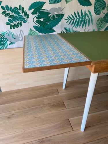 Table pieds compas