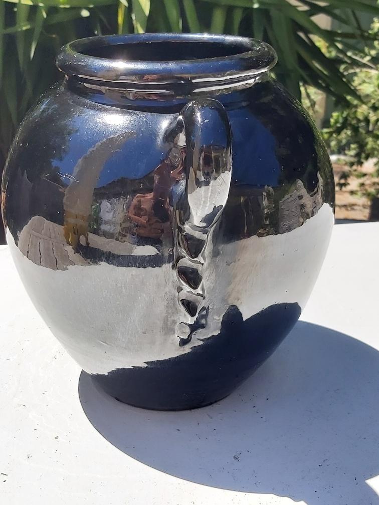 Biot glossy black potiche