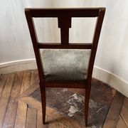 Paire de chaises Directoire en noyer, fin XVIIIe