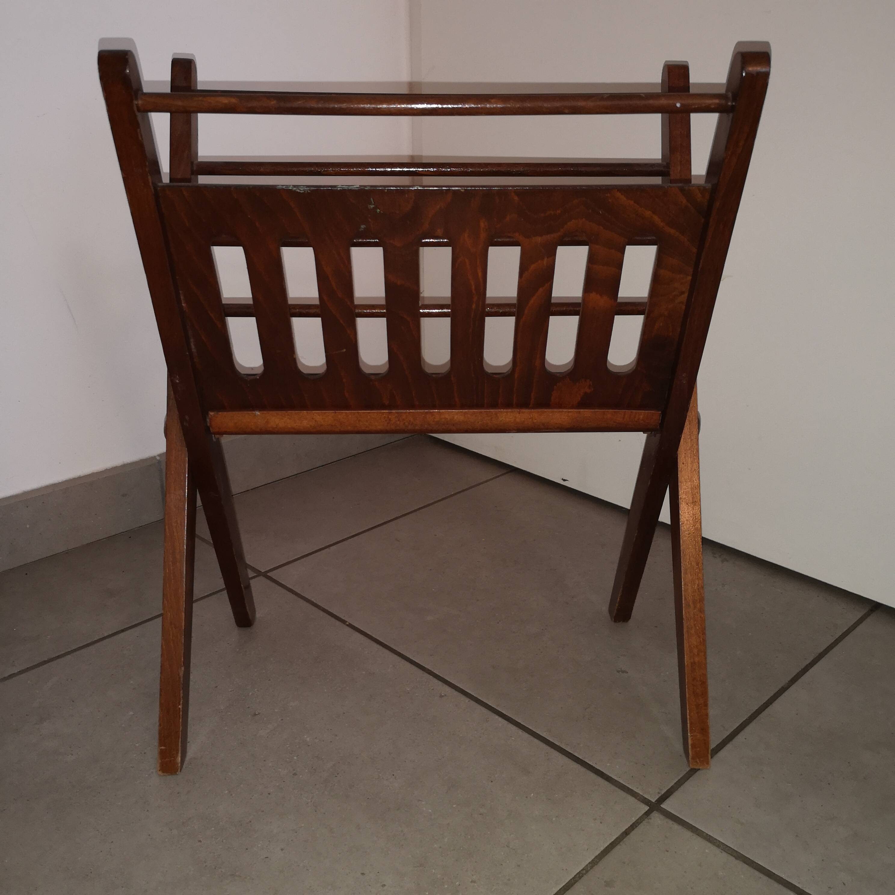 Vintage Cees Braakman magazine rack for Pastoe (attributed) Varnished beech 1980