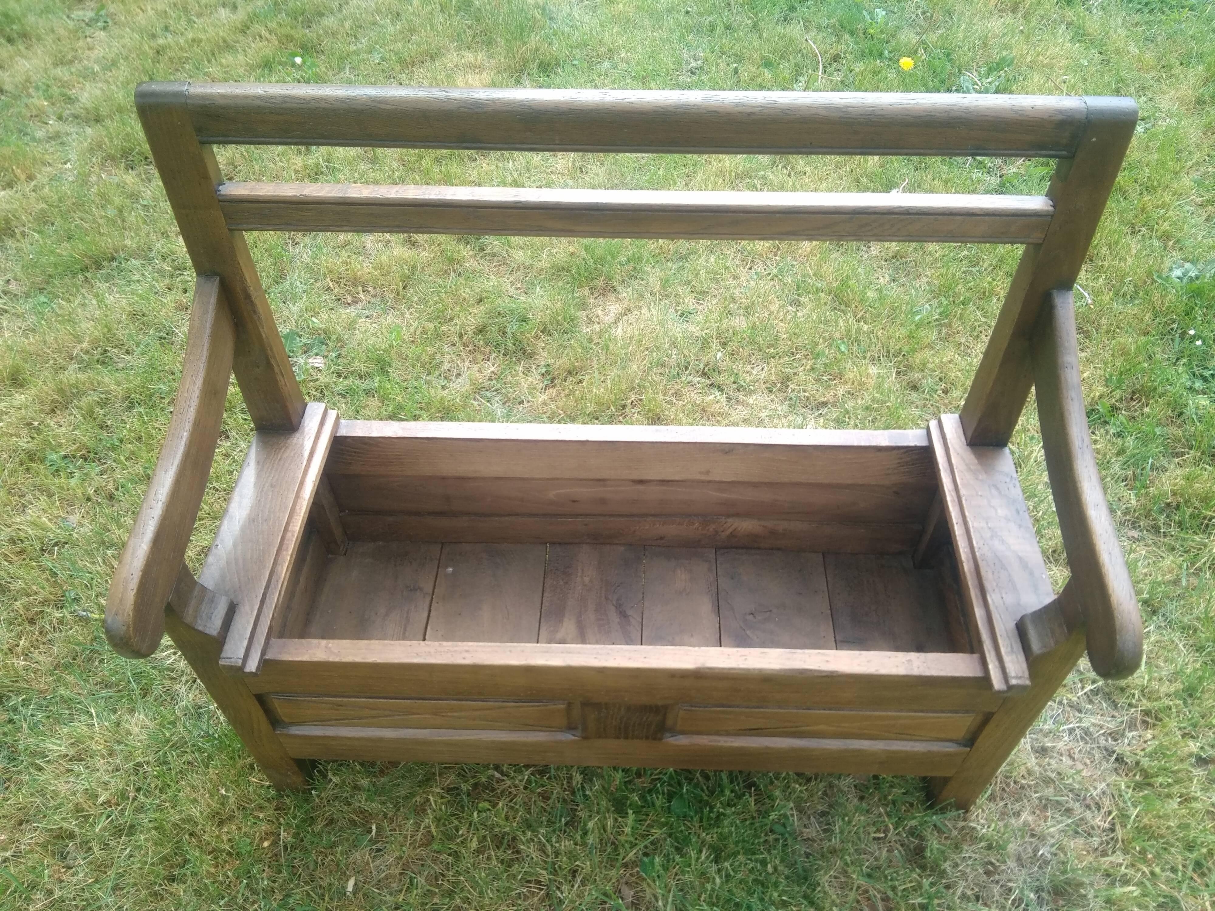 Chest bench