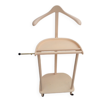 Valet de chambre on wheels