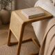 Table d’appoint de lit en bois et rotin en bois de teck